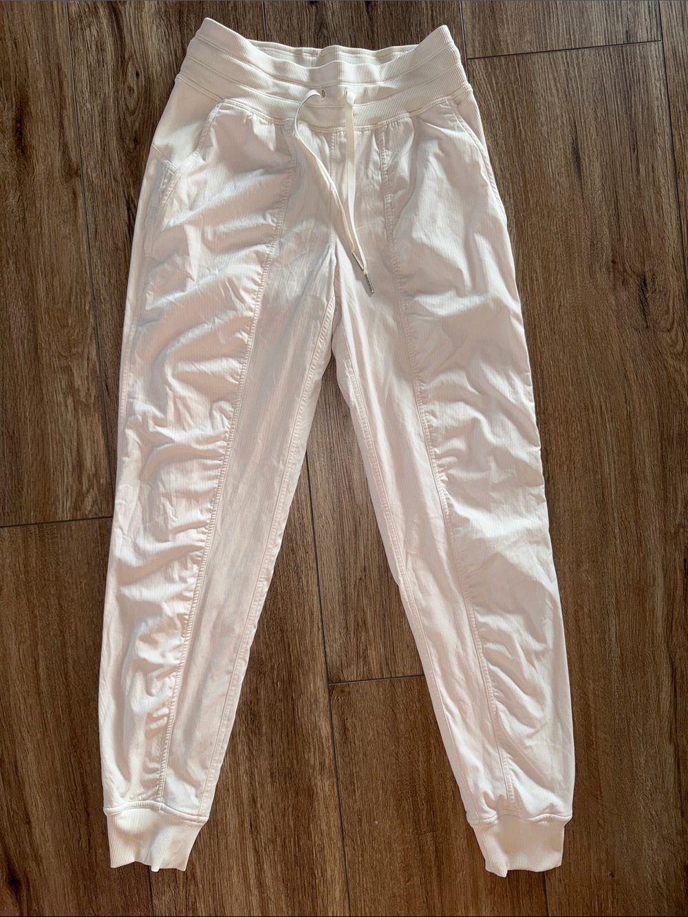 Lululemon Beyond the Studio Lined Jogger Bone Ivory Ruched Activewear Pants NWOT
